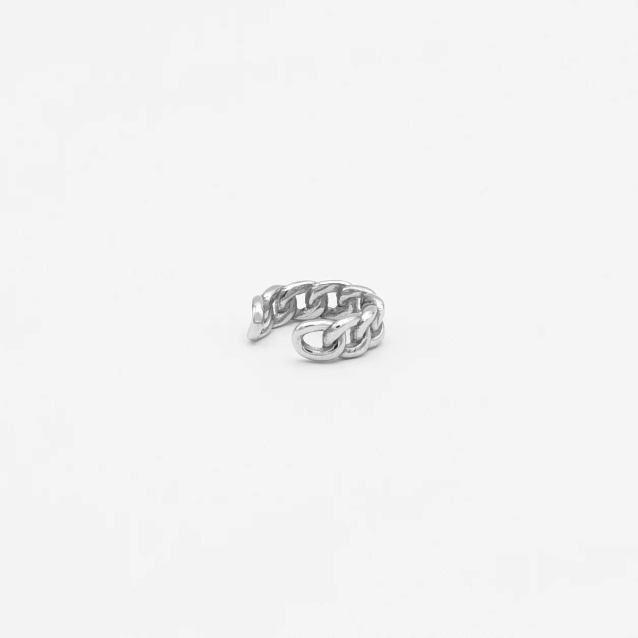 Каффы на уши: купить серьги на всё ухо в Москве - Darkrain